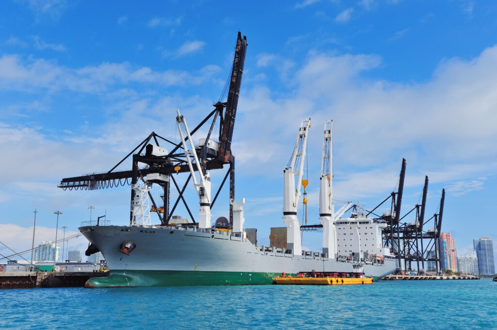 Envoyer un colis de france vers la côte d'ivoire par fret maritime 2 Port autonome de abidjan