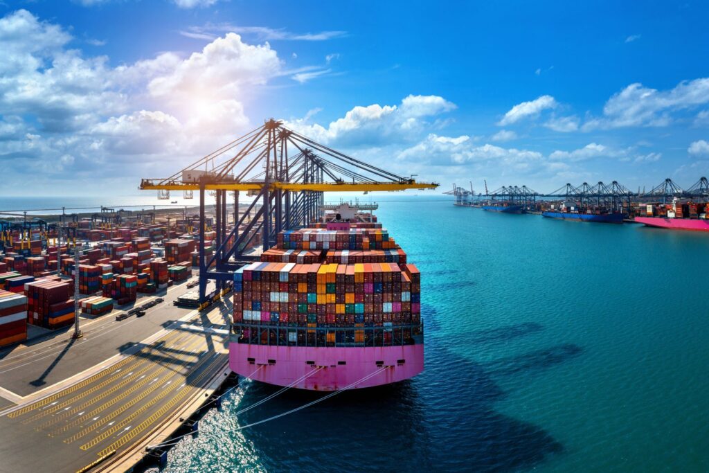 Envoyer un colis de france vers le sénégal par fret maritime 2 Trajet et arrivee au senegal scaled 1